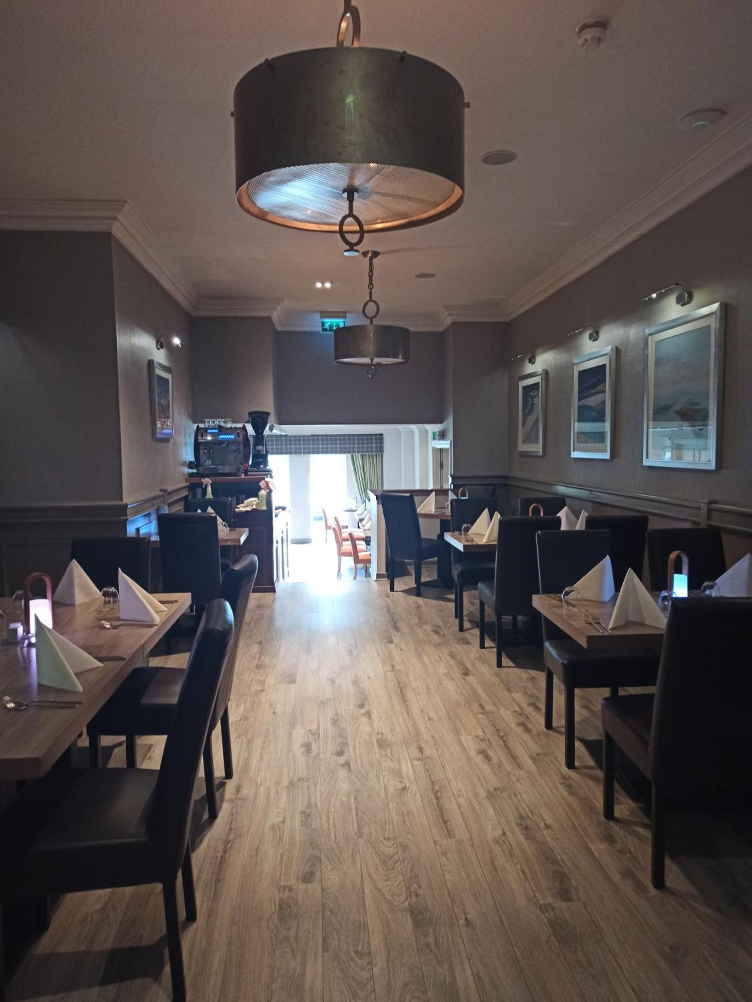 Anchor Hotel And Seabed Restaurant Tarbert  Bagian luar foto
