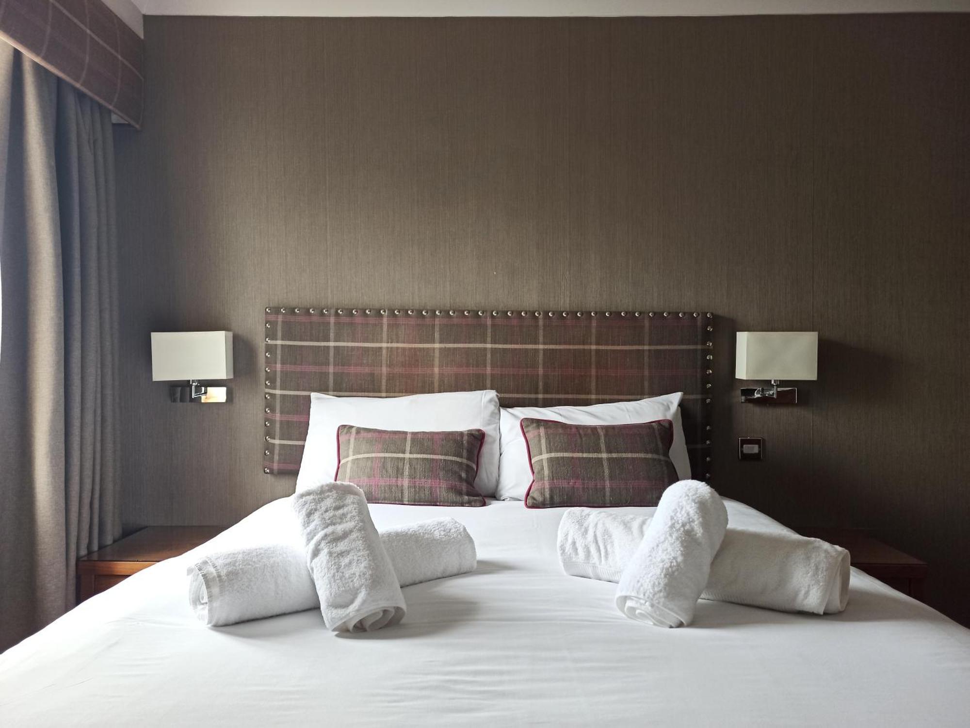 Anchor Hotel And Seabed Restaurant Tarbert  Bagian luar foto